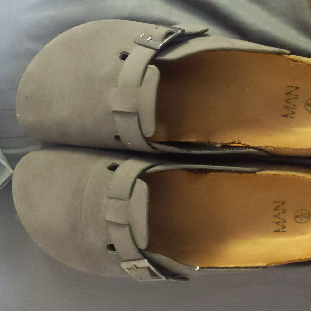 Clogs